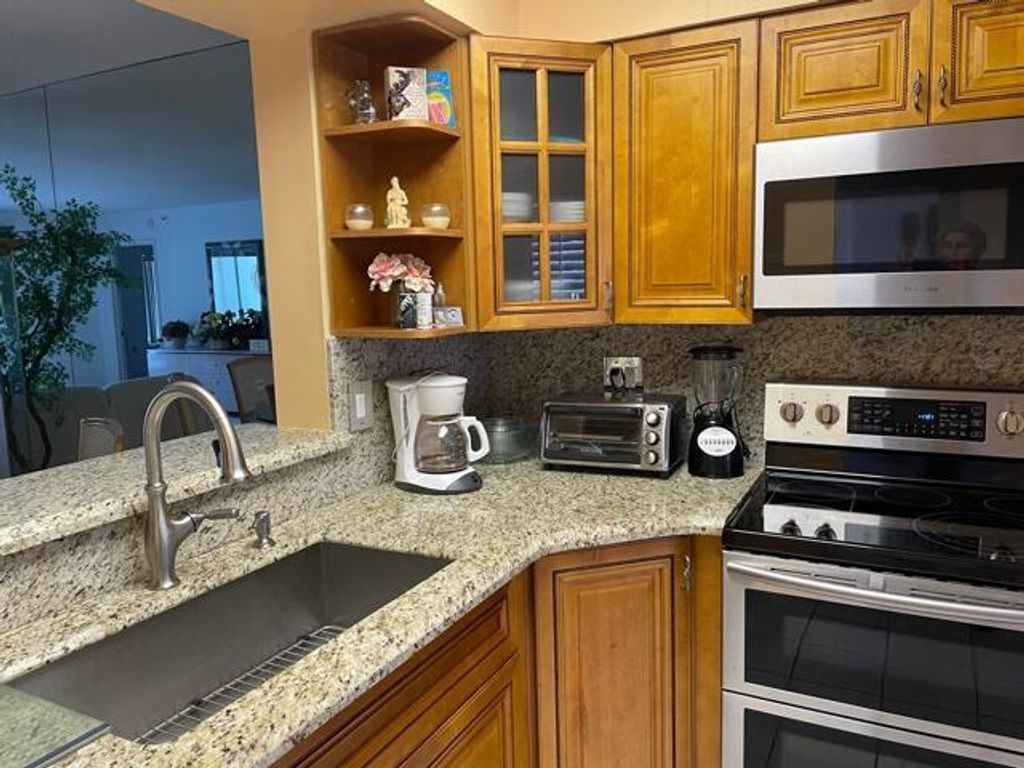 Photo of 14111 Royal Vista 303 Drive #303, Delray Beach, FL 33484 (MLS # R10707925)