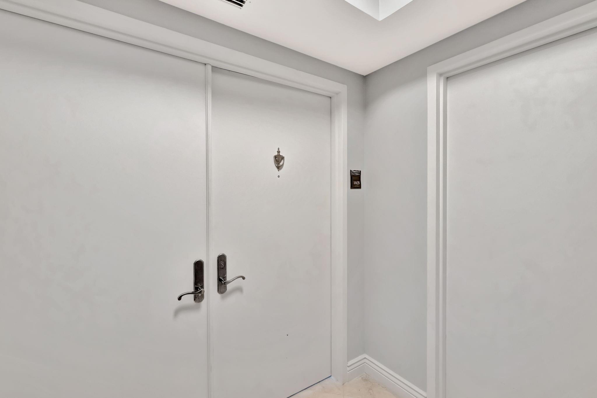 Las Olas Beach Club - Residential