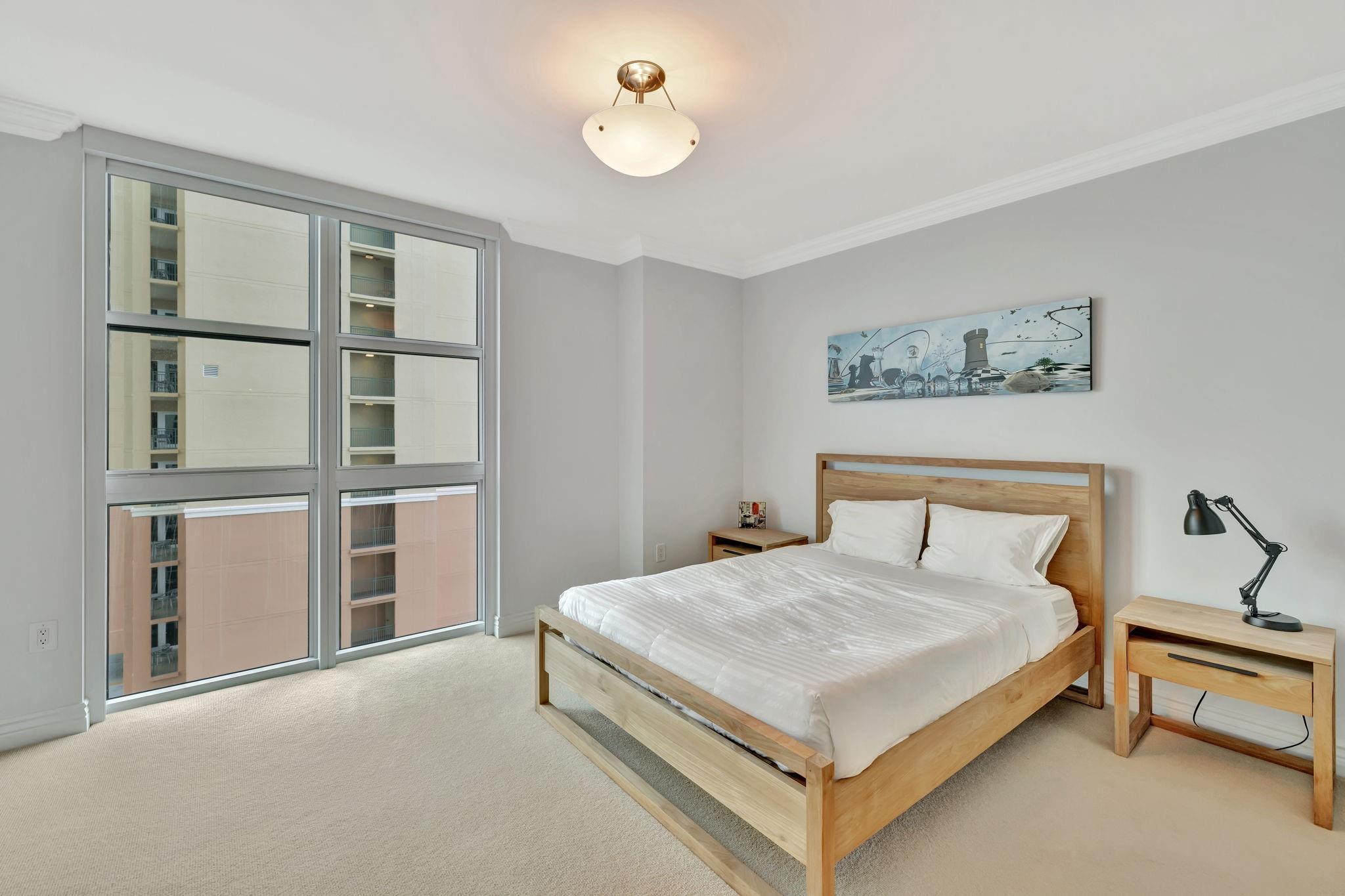 Las Olas Beach Club - Residential