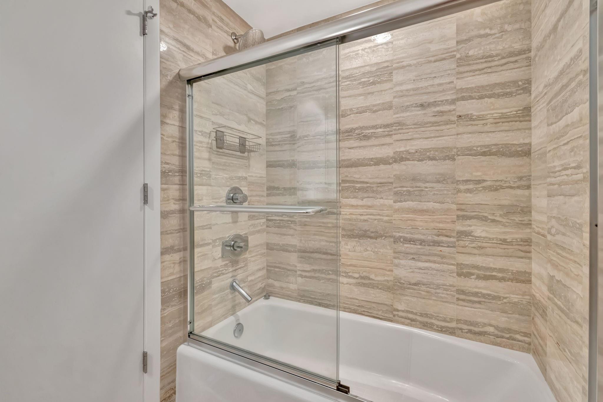 Las Olas Beach Club - Residential