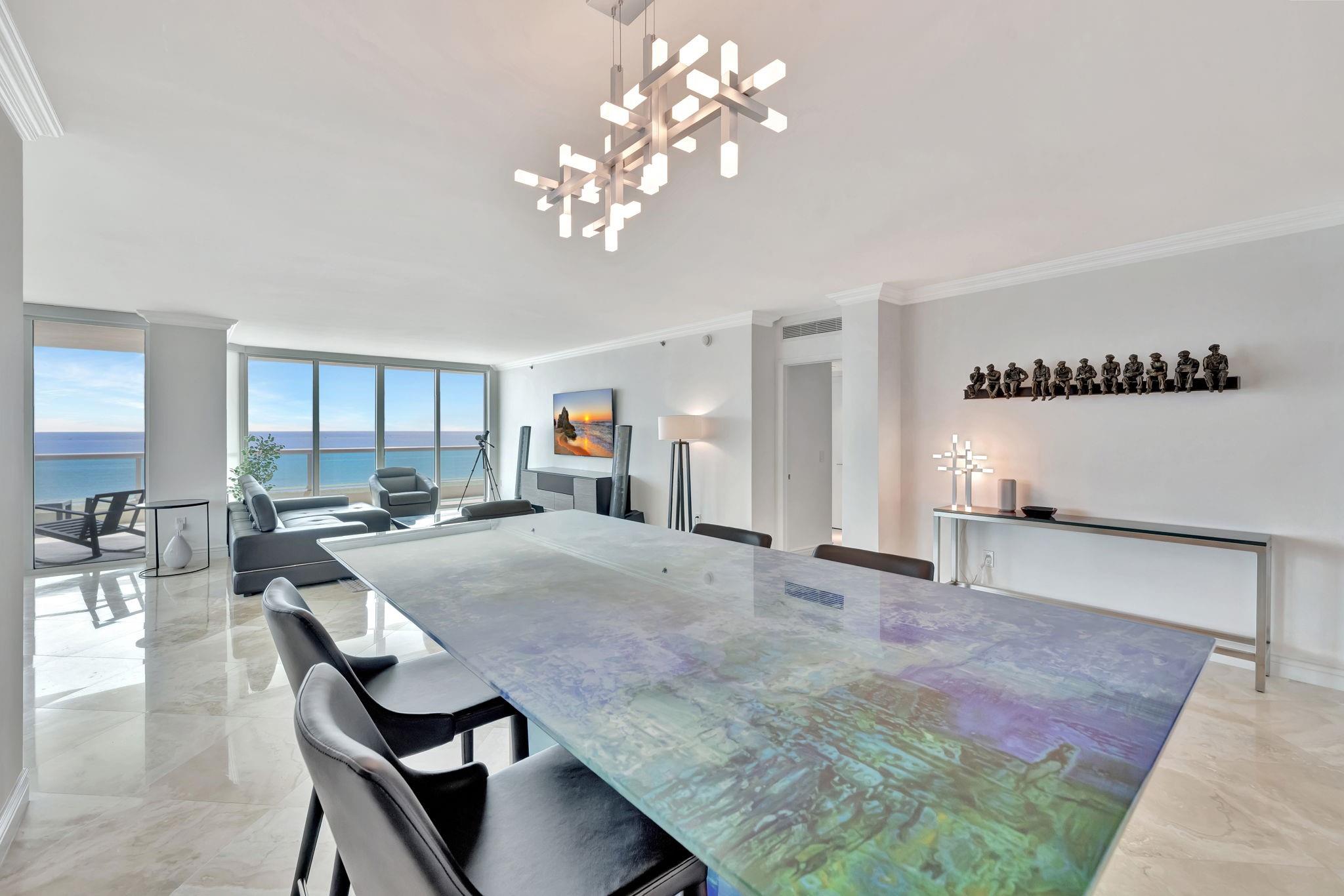 Las Olas Beach Club - Residential