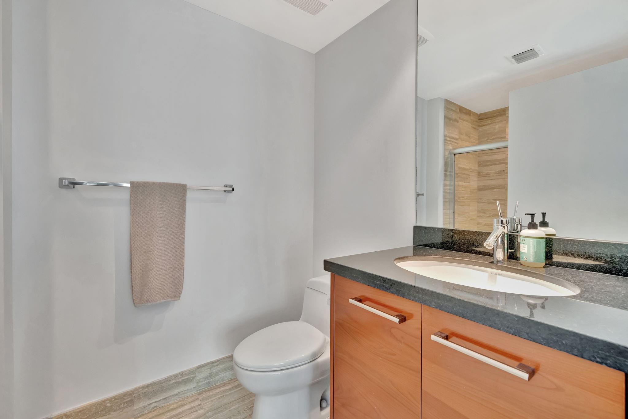 Las Olas Beach Club - Residential