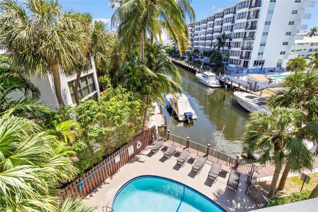 Photo of 4800 Bayview Drive #402, Fort Lauderdale, FL 33308 (MLS # B26008080)