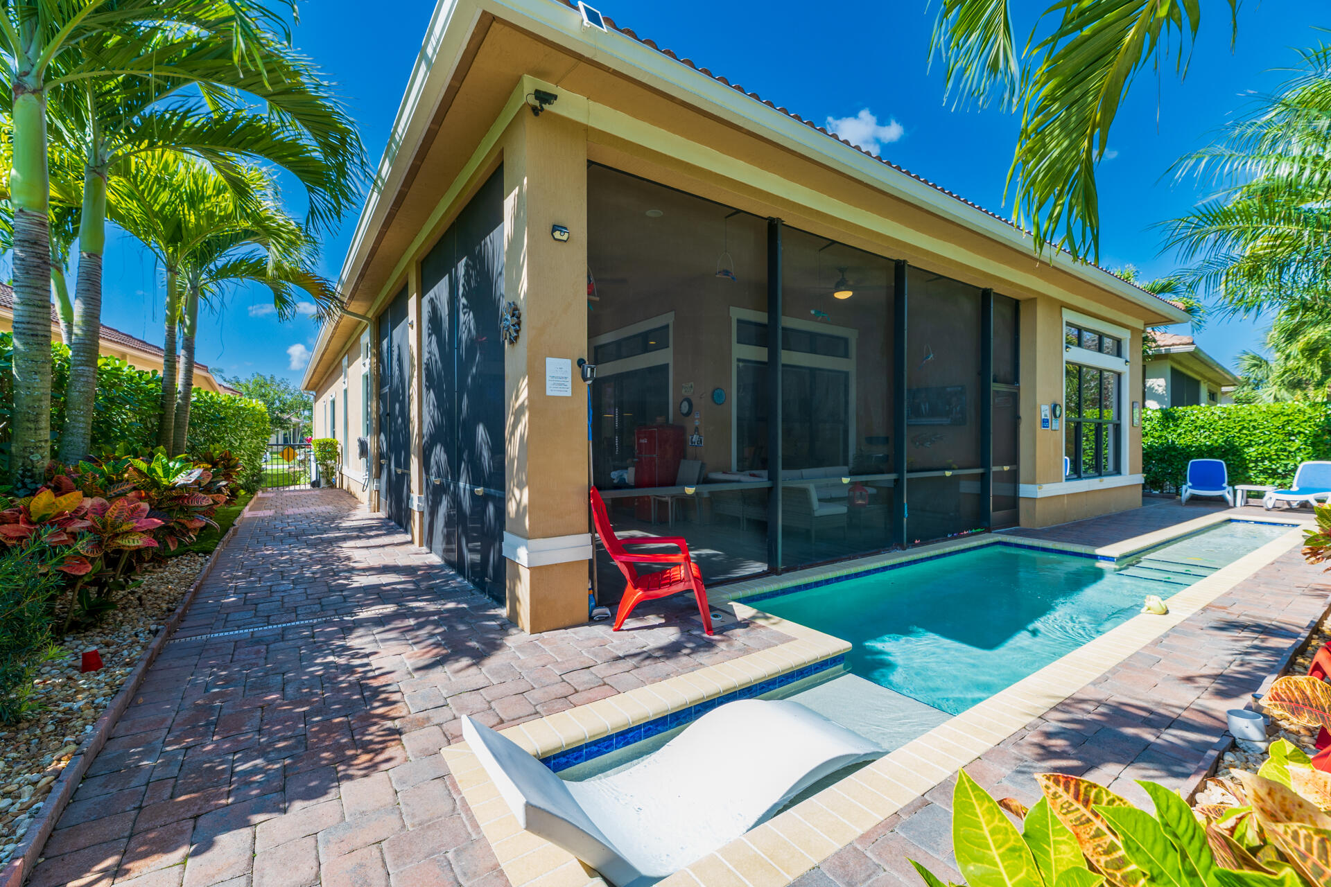 PARKLAND ROYALE - Residential