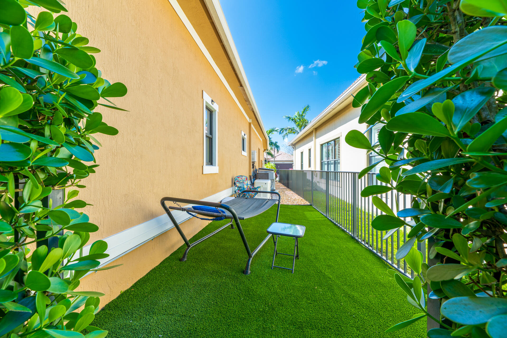 PARKLAND ROYALE - Residential