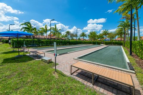 Tiny photo for 11825 N Kalmar Cir Circle N, Parkland, FL 33076 (MLS # B26005691)