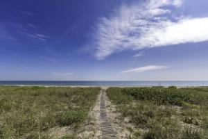 PALM BEACH SHORE ACRES - Residential