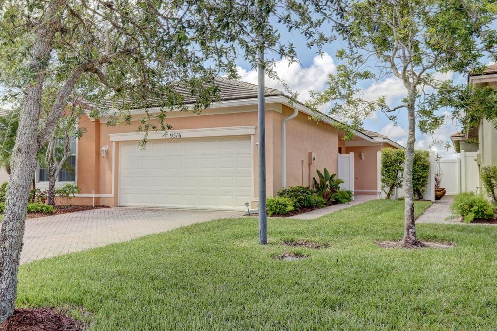 Photo of 9516 SW Flowermound Circle, Port Saint Lucie, FL 34987 (MLS # R11092748)
