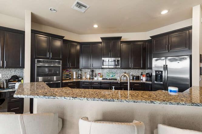 10340 LAKE VISTA COURT