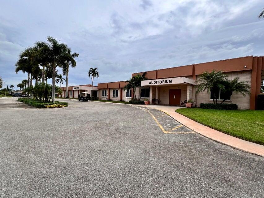 CRESTHAVEN VILLAS CONDO 2 - Residential