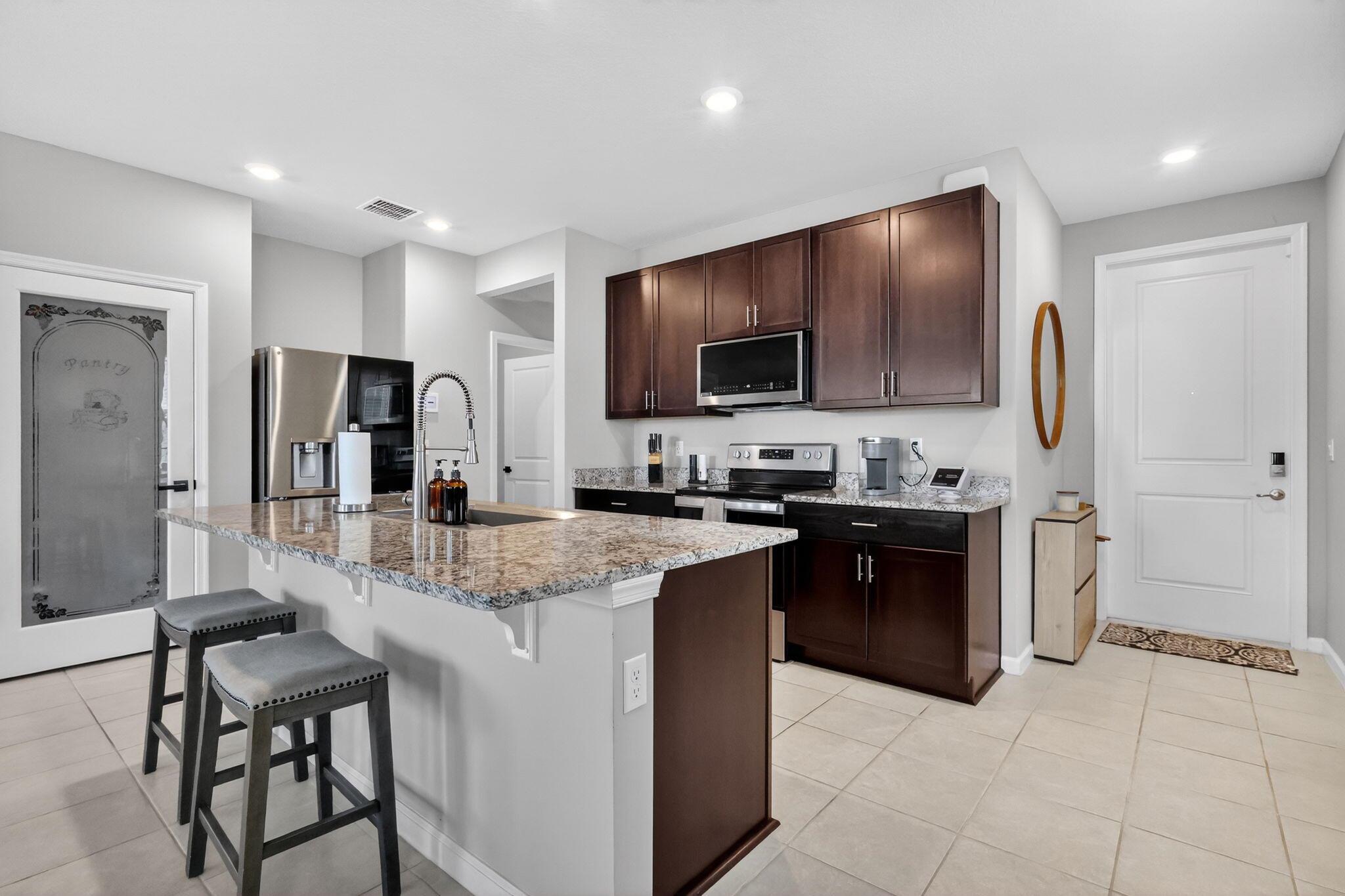 ENCLAVE AT MANGONIA PARK - Residential