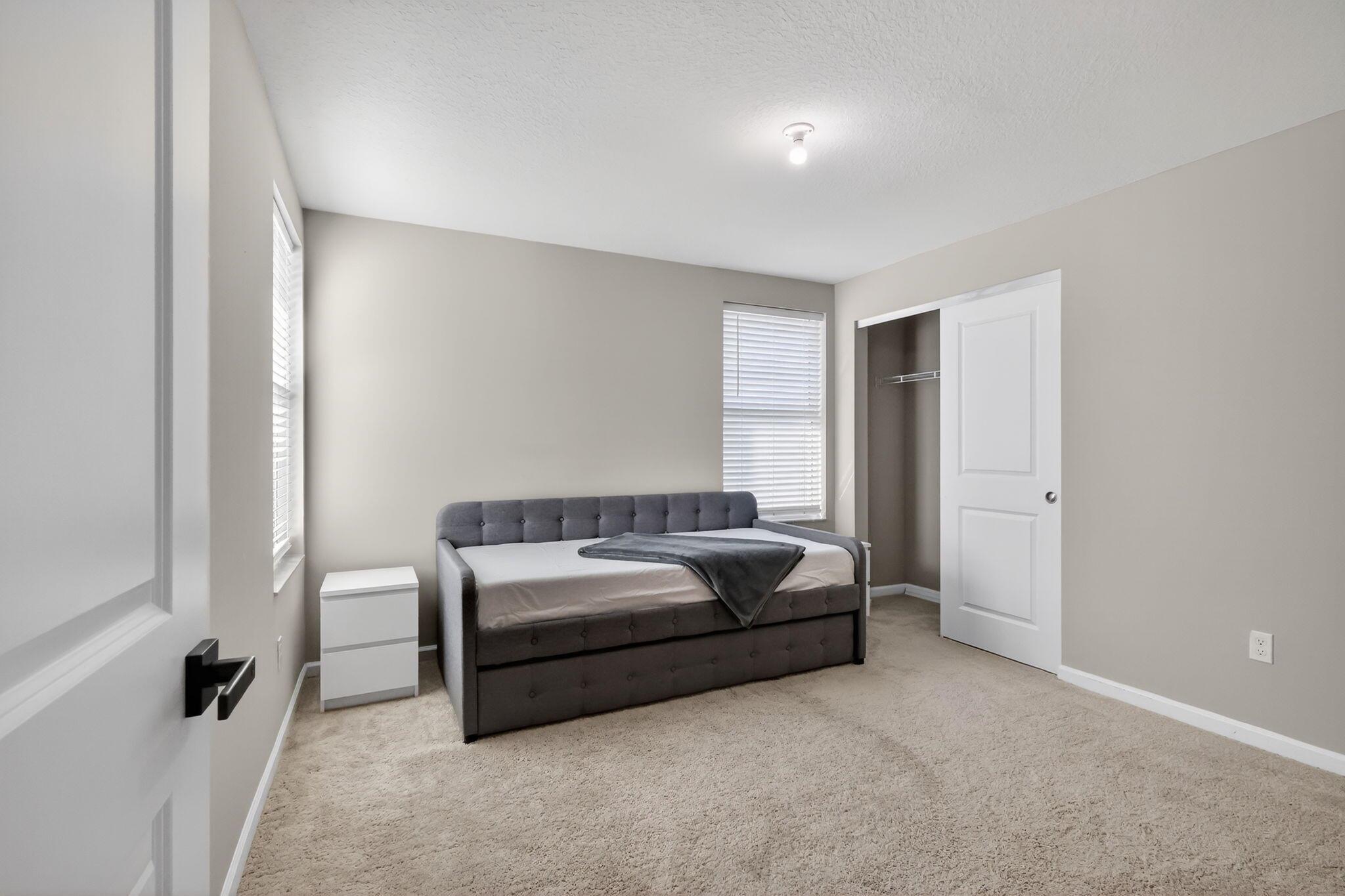 ENCLAVE AT MANGONIA PARK - Residential