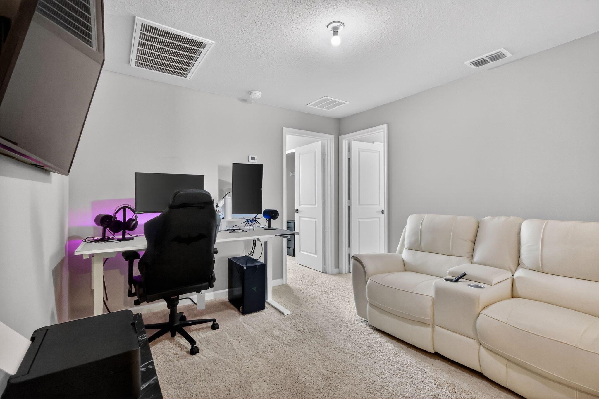 ENCLAVE AT MANGONIA PARK - Residential