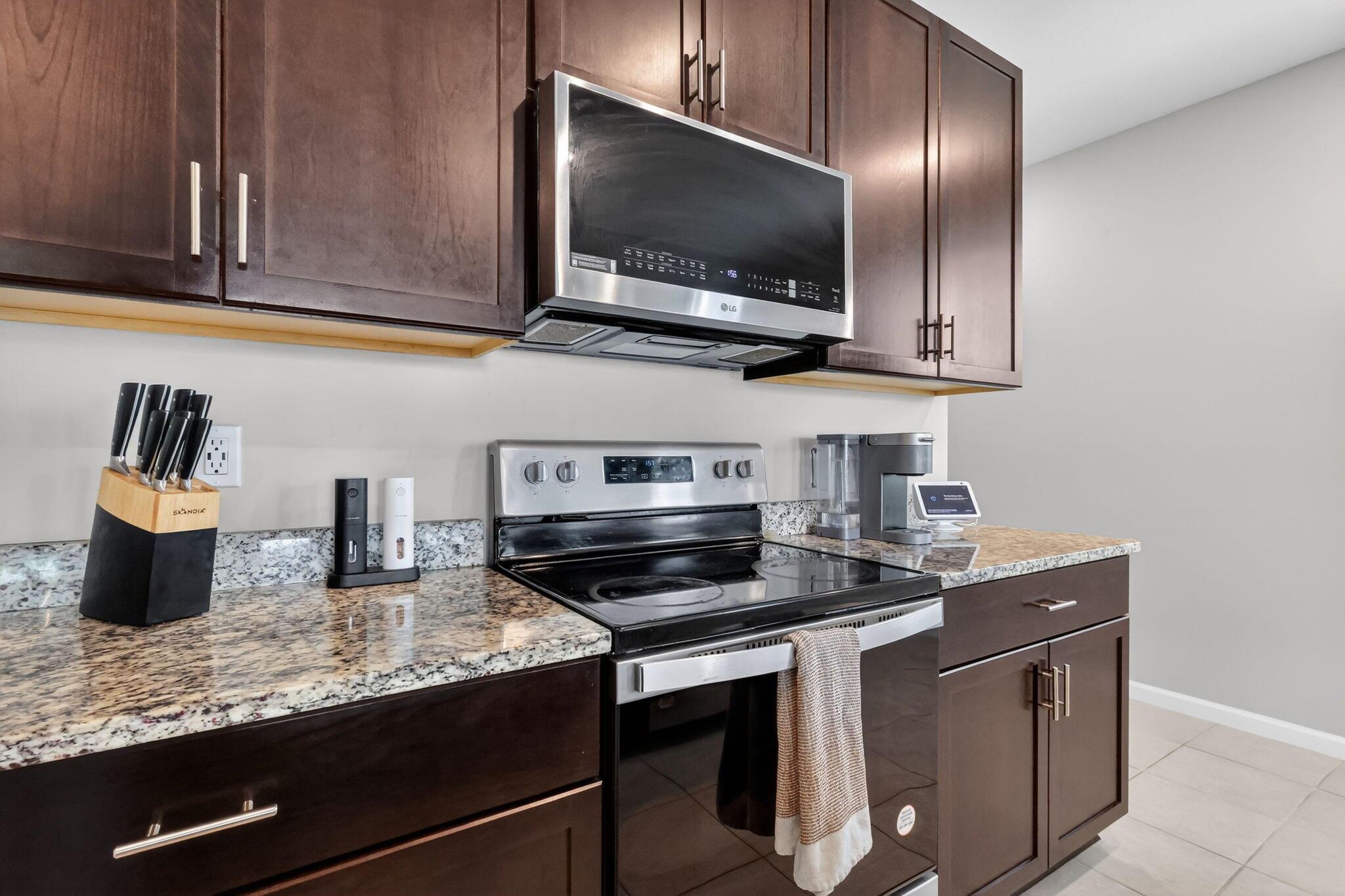 ENCLAVE AT MANGONIA PARK - Residential