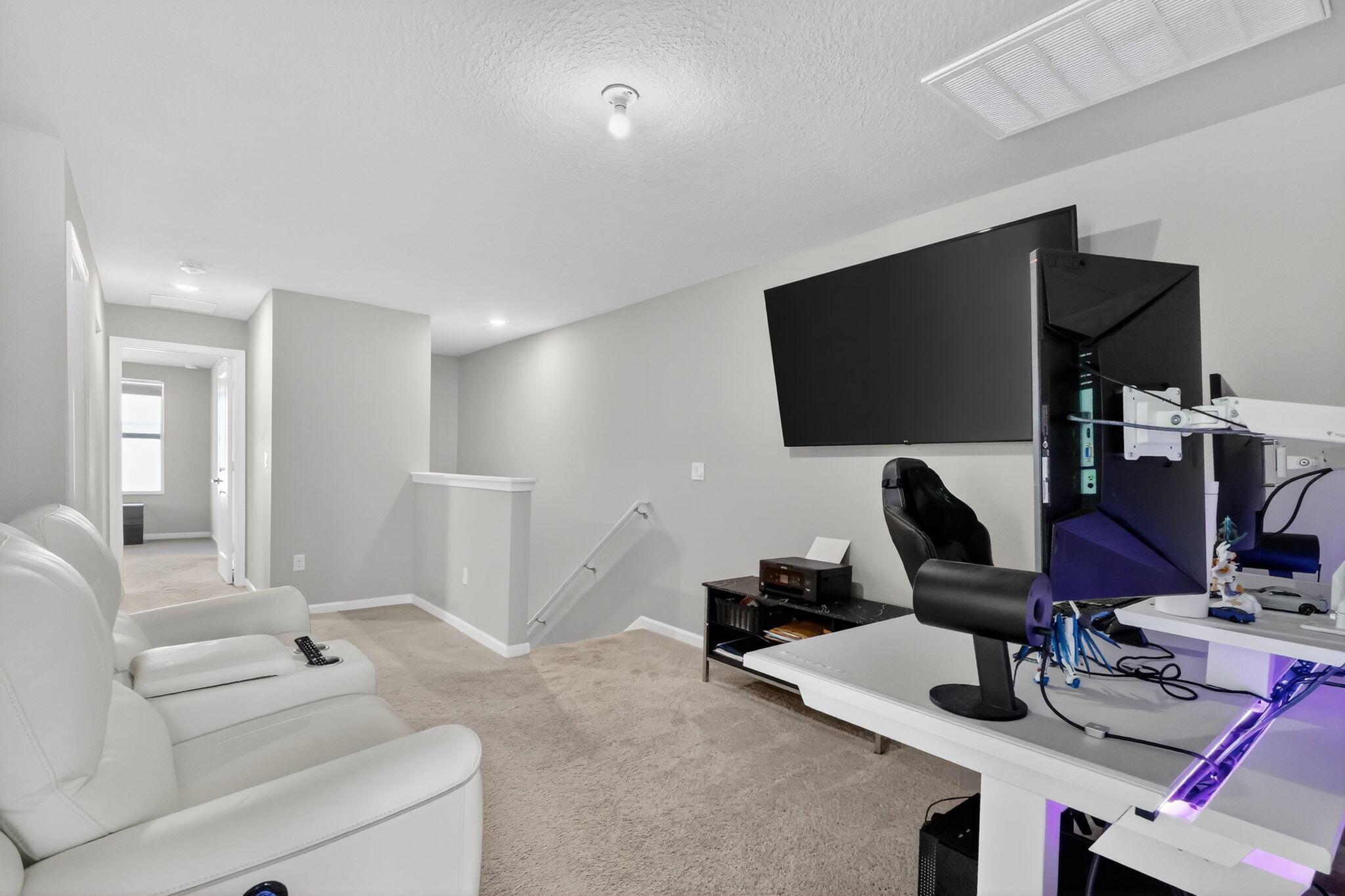 ENCLAVE AT MANGONIA PARK - Residential