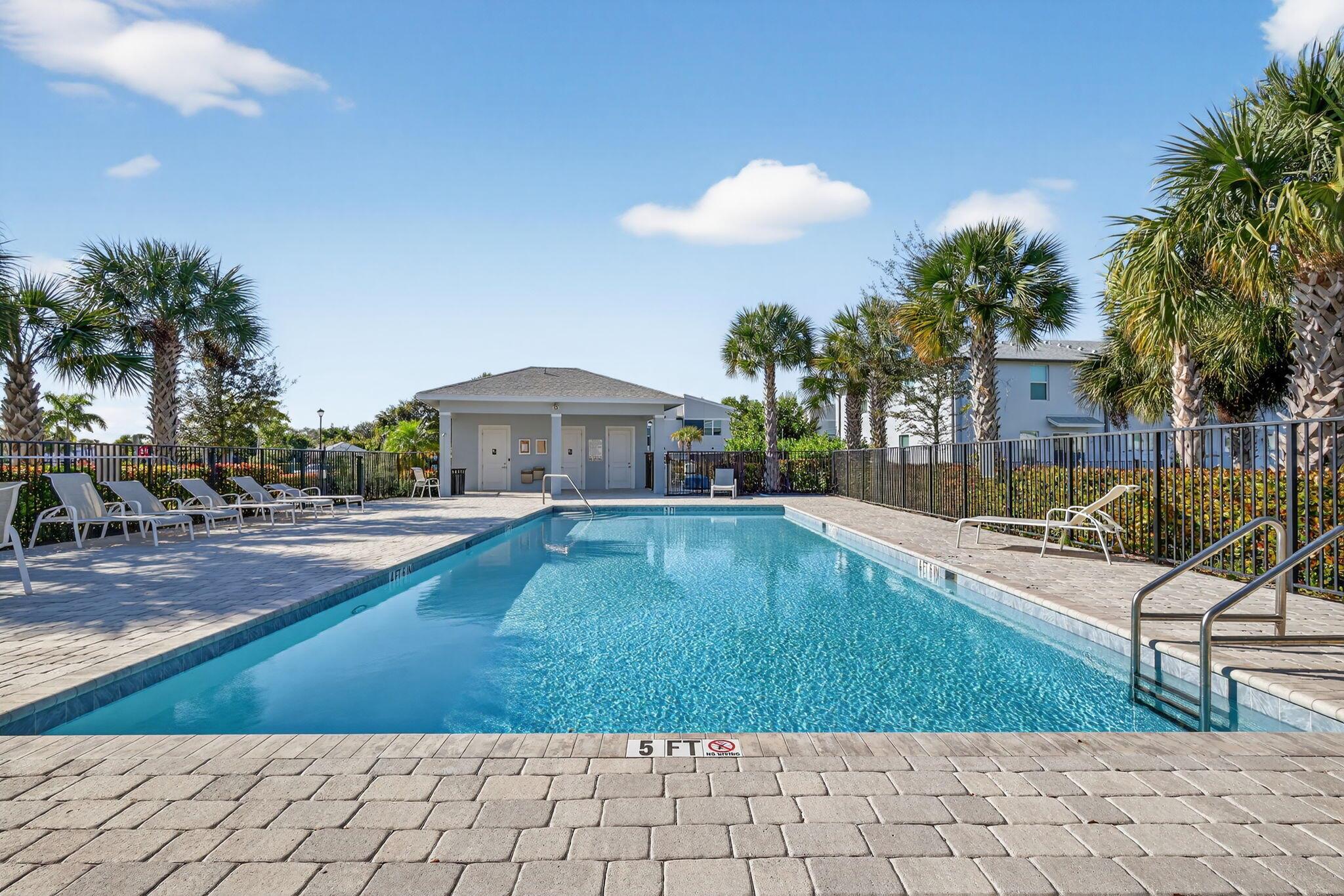 ENCLAVE AT MANGONIA PARK - Residential