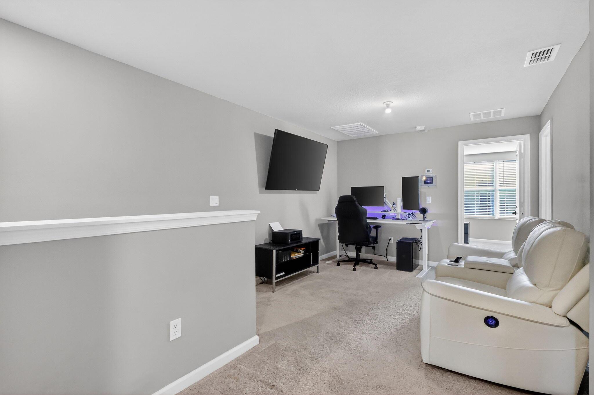 ENCLAVE AT MANGONIA PARK - Residential