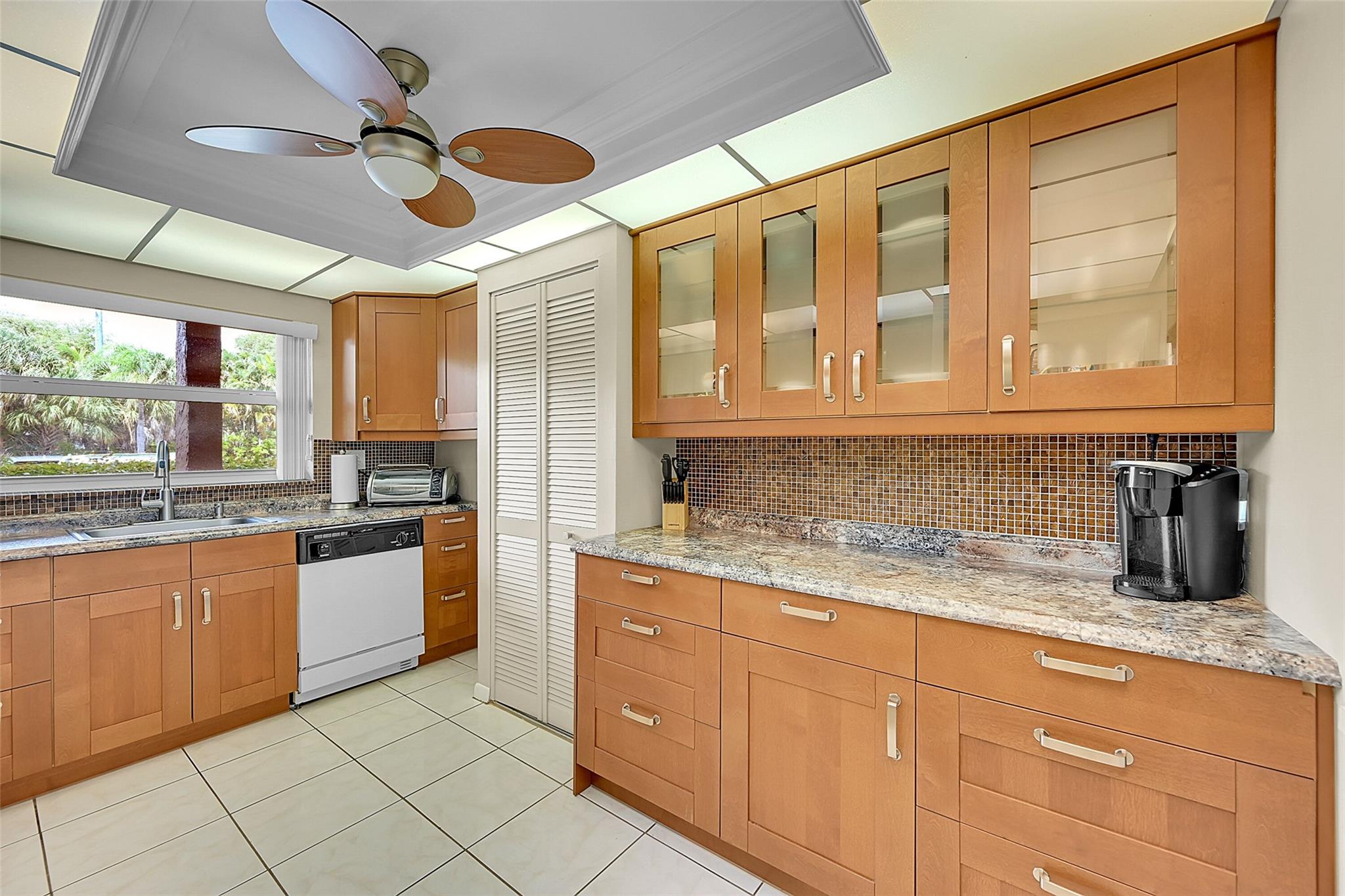 Sunrise Lakes - Residential
