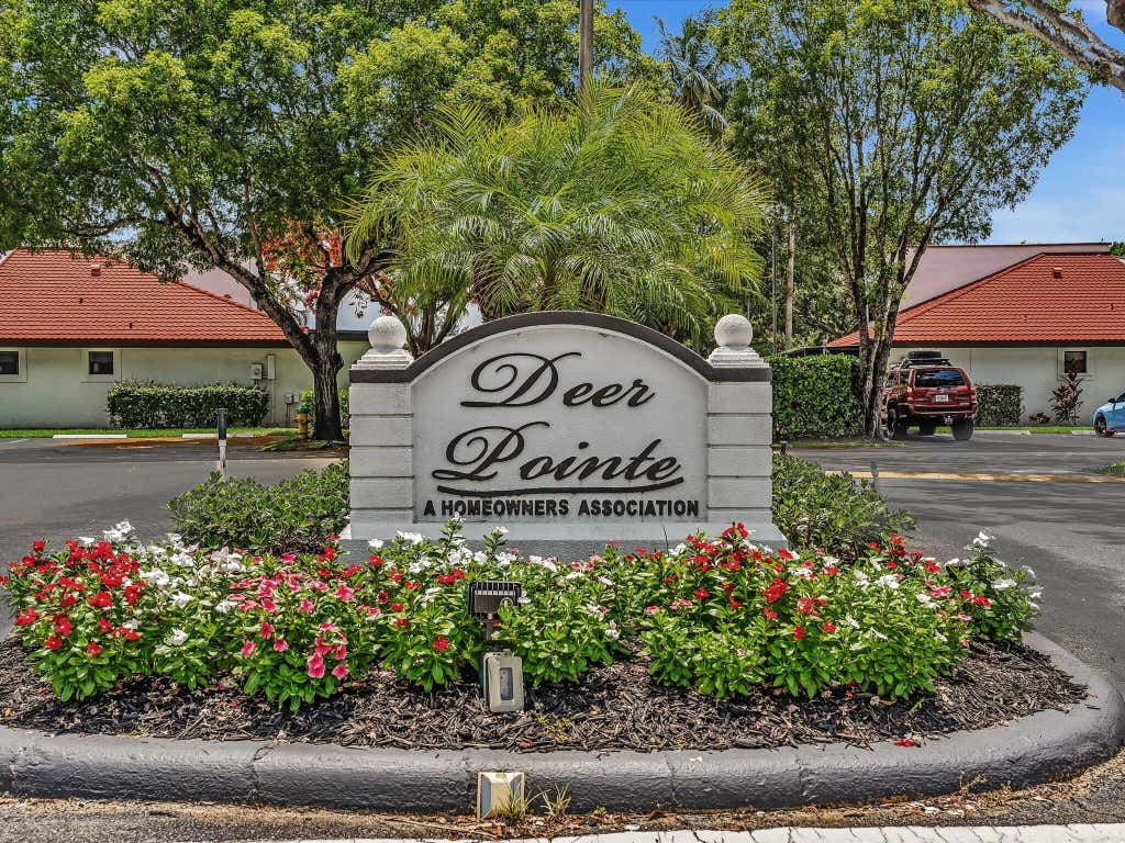Photo of 299 NW 36th Avenue, Deerfield Beach, FL 33442 (MLS # B26042414)