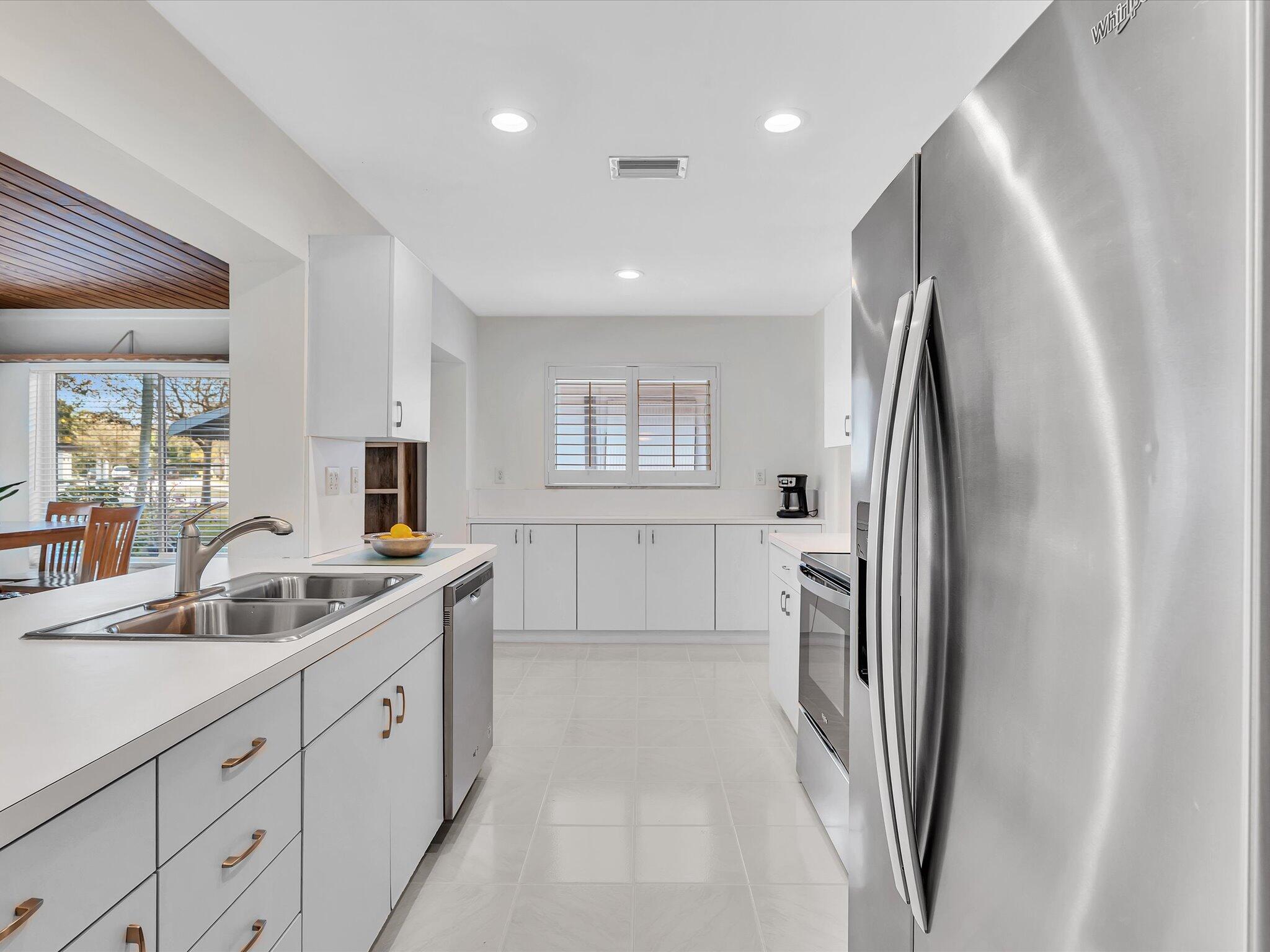 MAINLANDS OF TAMARAC LAKES - Residential