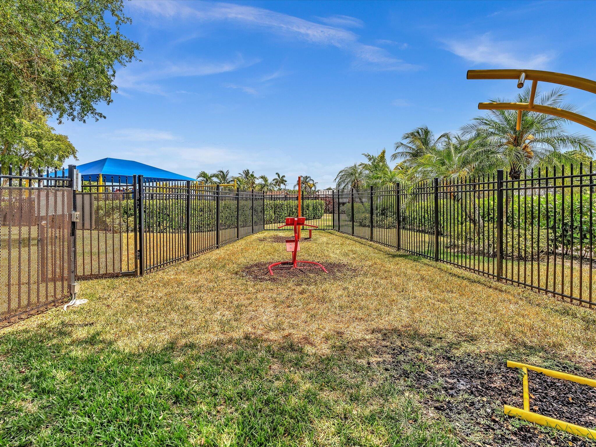 MAINLANDS OF TAMARAC LAKES - Residential