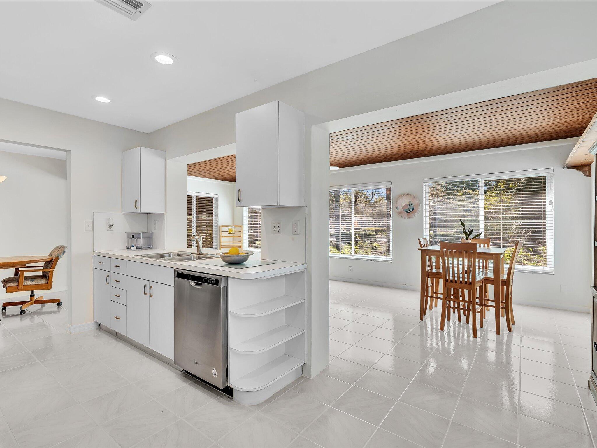 MAINLANDS OF TAMARAC LAKES - Residential