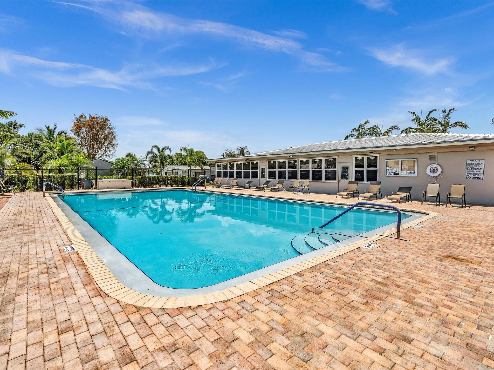 MAINLANDS OF TAMARAC LAKES - Residential