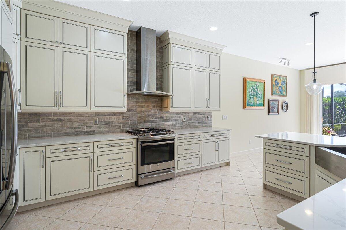 POD 27 AT THE RESERVE MUIRFIELD REPLAT - Residential