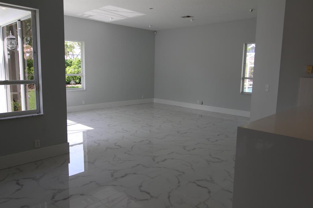 BOCA FALLS MAJESTIC POINTE - Residential