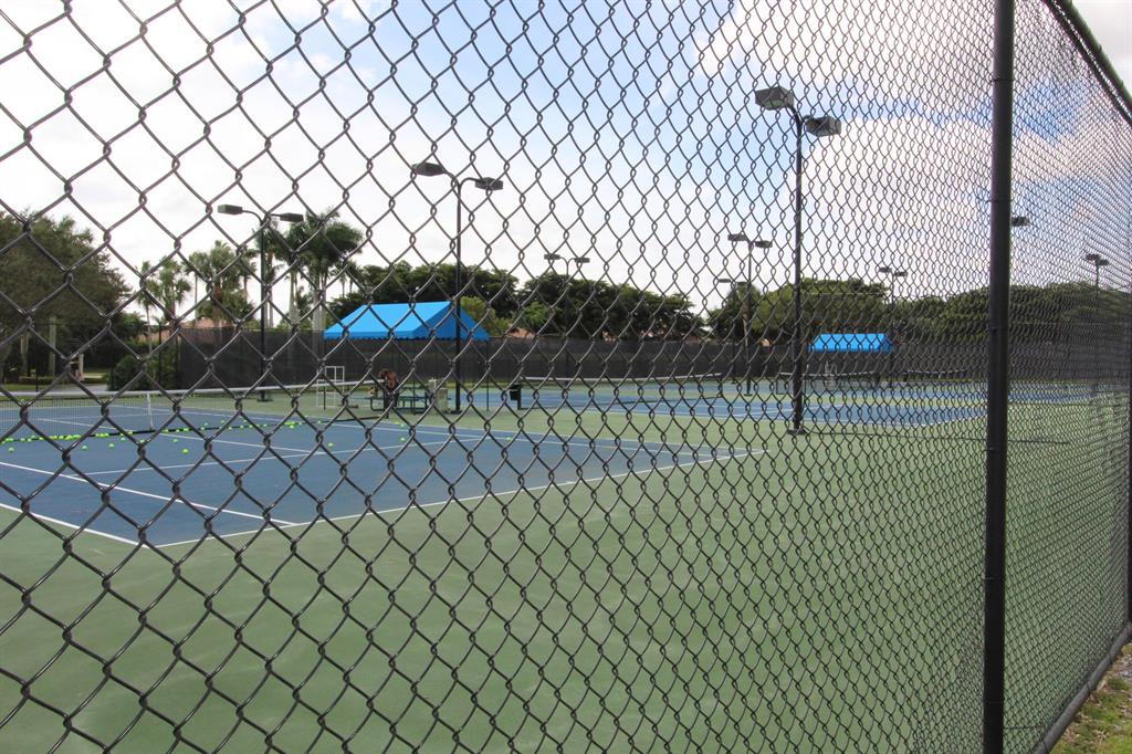 BOCA FALLS MAJESTIC POINTE - Residential