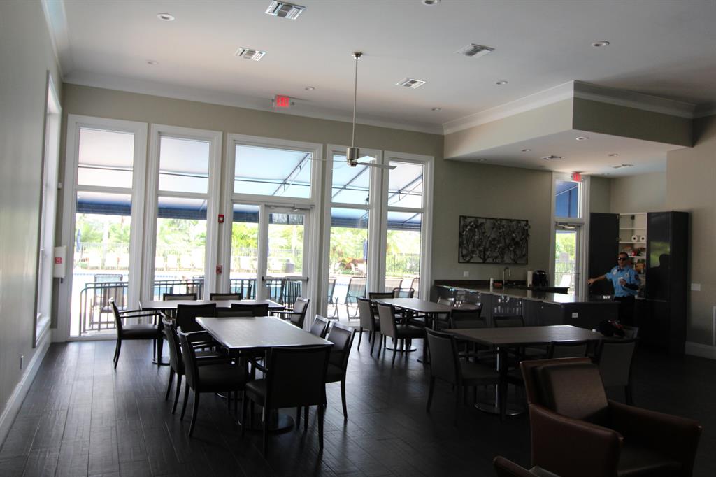 BOCA FALLS MAJESTIC POINTE - Residential