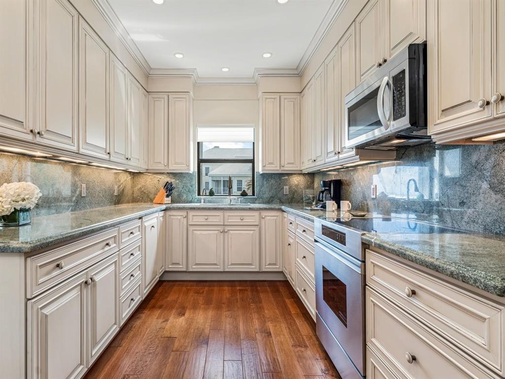 Lost Tree Village - Residential