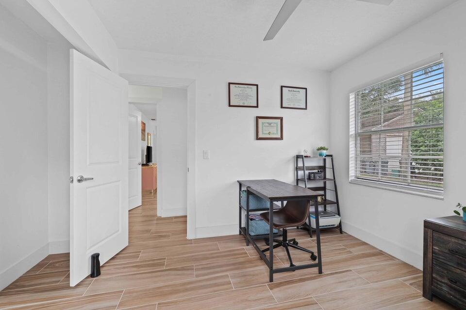 LOXAHATCHEE GARDENS - Residential Lease