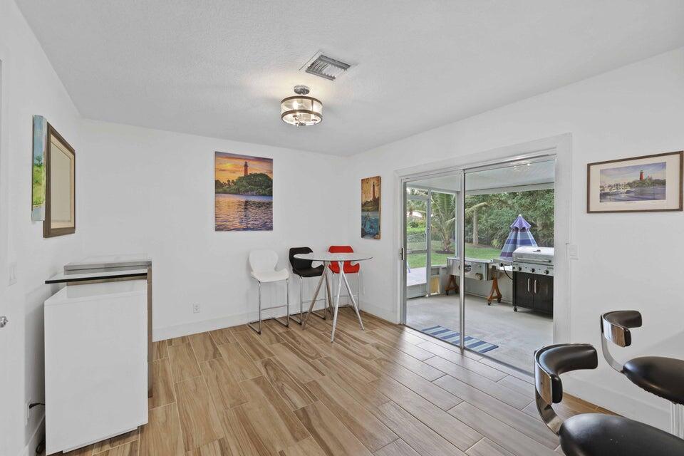 LOXAHATCHEE GARDENS - Residential Lease