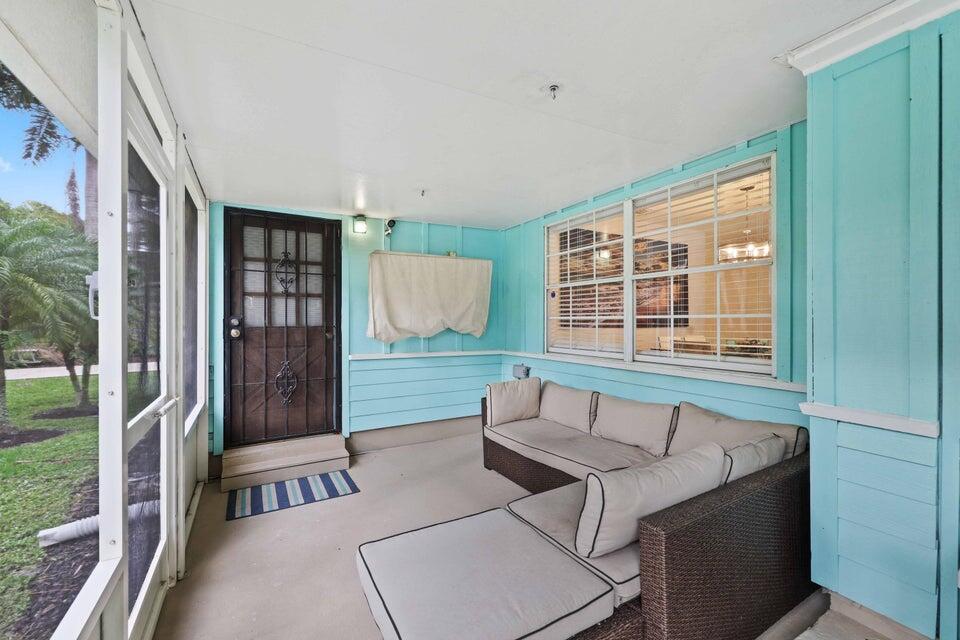 LOXAHATCHEE GARDENS - Residential Lease