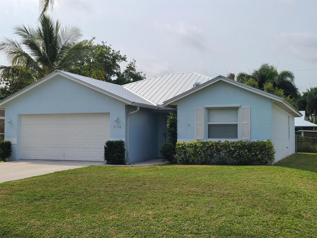 Photo of 3736 SE Upper Street, Stuart, FL 34997 (MLS # R10975759)