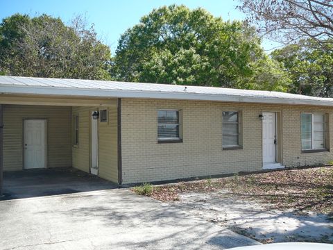 Photo of 512 S 25th Street, Fort Pierce, FL 34950 (MLS # R11168069)