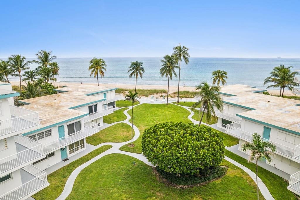Photo of 1470 S OCEAN Boulevard #903, Lauderdale By The Sea, FL 33062 (MLS # B26064683)