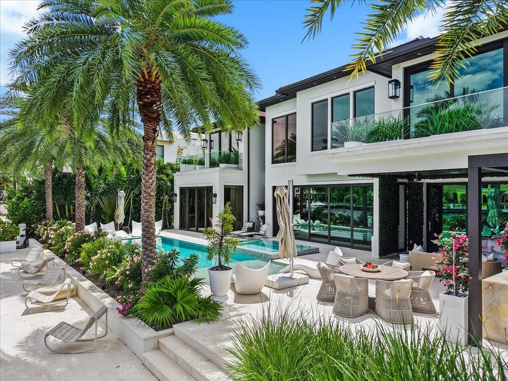 Photo of 70 Isla Bahia Drive, Fort Lauderdale, FL 33316 (MLS # B26037757)
