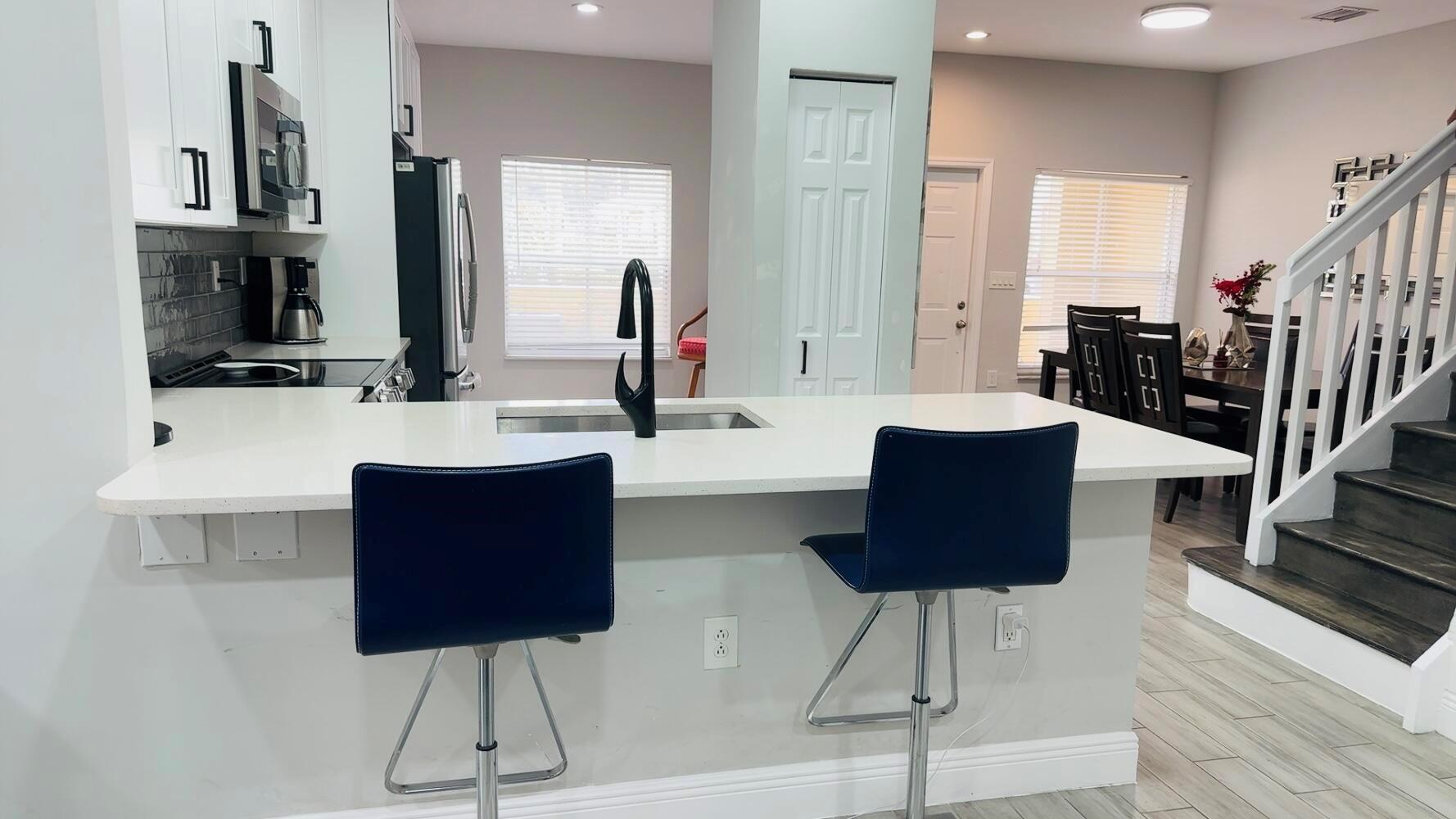 MERRICK PRESERVE CONDO - Residential Lease