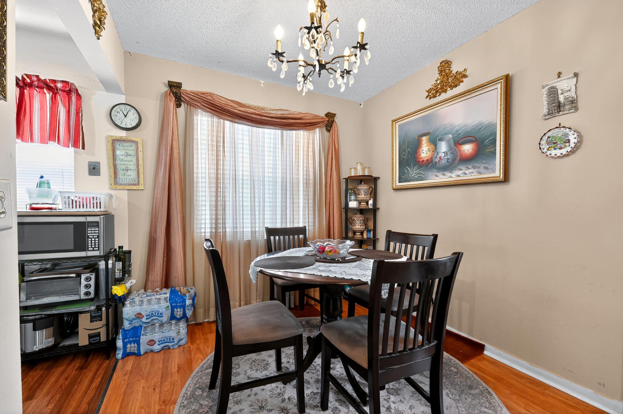 KINGS POINT CAPRI CONDOS - Residential