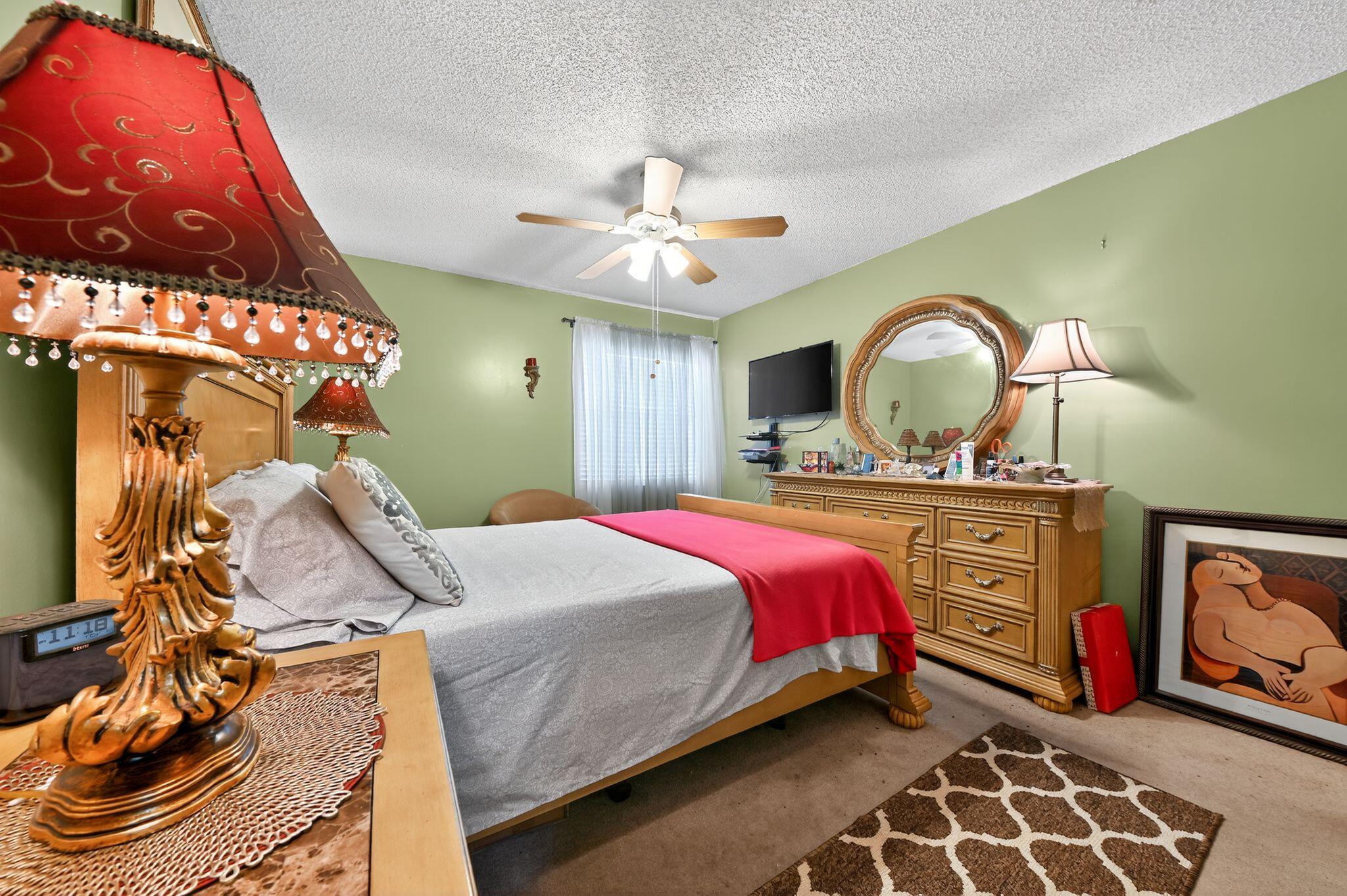 KINGS POINT CAPRI CONDOS - Residential