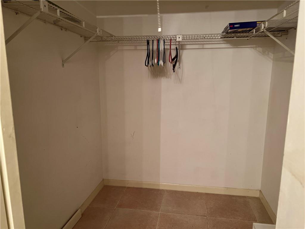 The Lakes - Residential