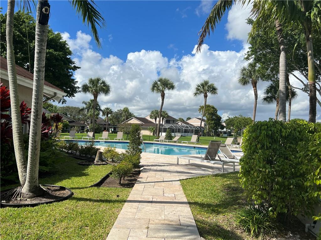 The Lakes - Residential