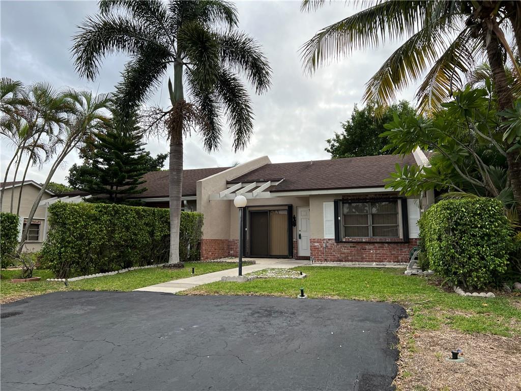 The Lakes - Residential