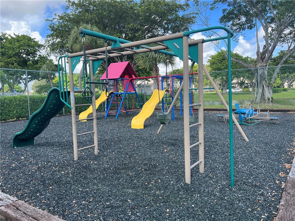 The Lakes - Residential