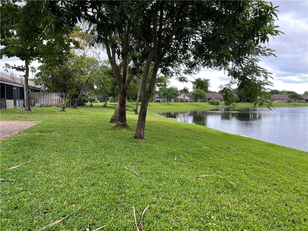 The Lakes - Residential