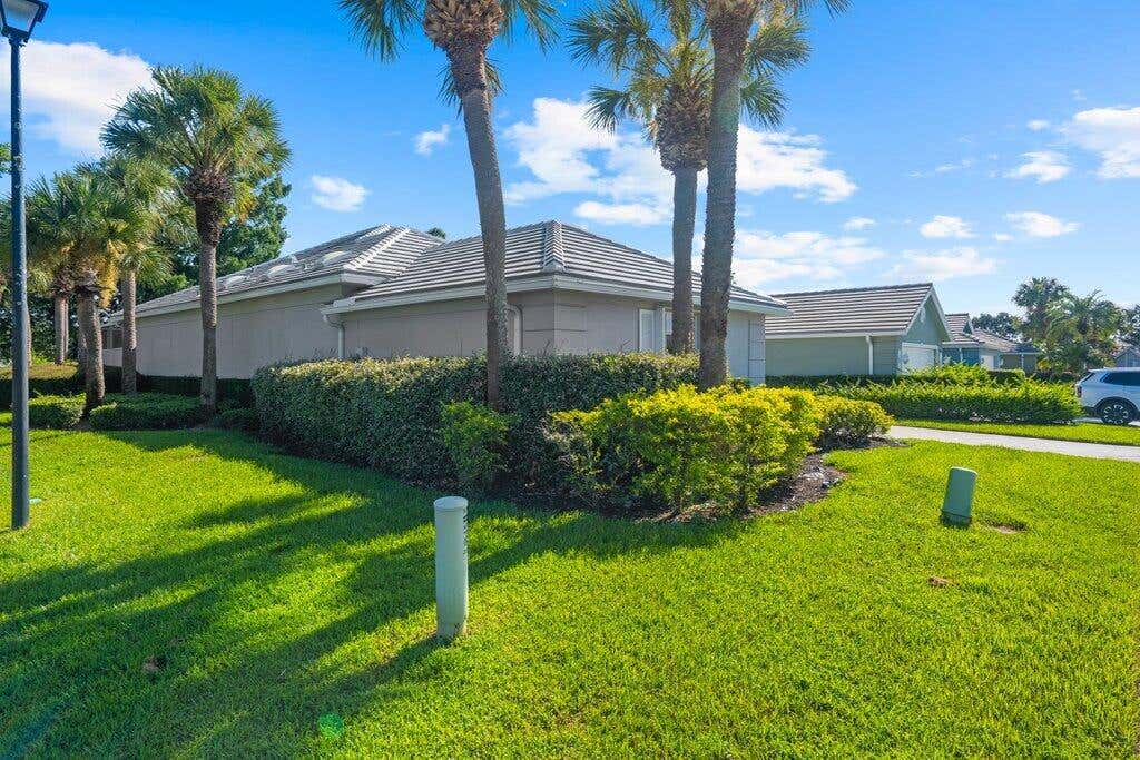 Photo of 323 NW BENTLEY Circle, Port Saint Lucie, FL 34986 (MLS # B26064448)