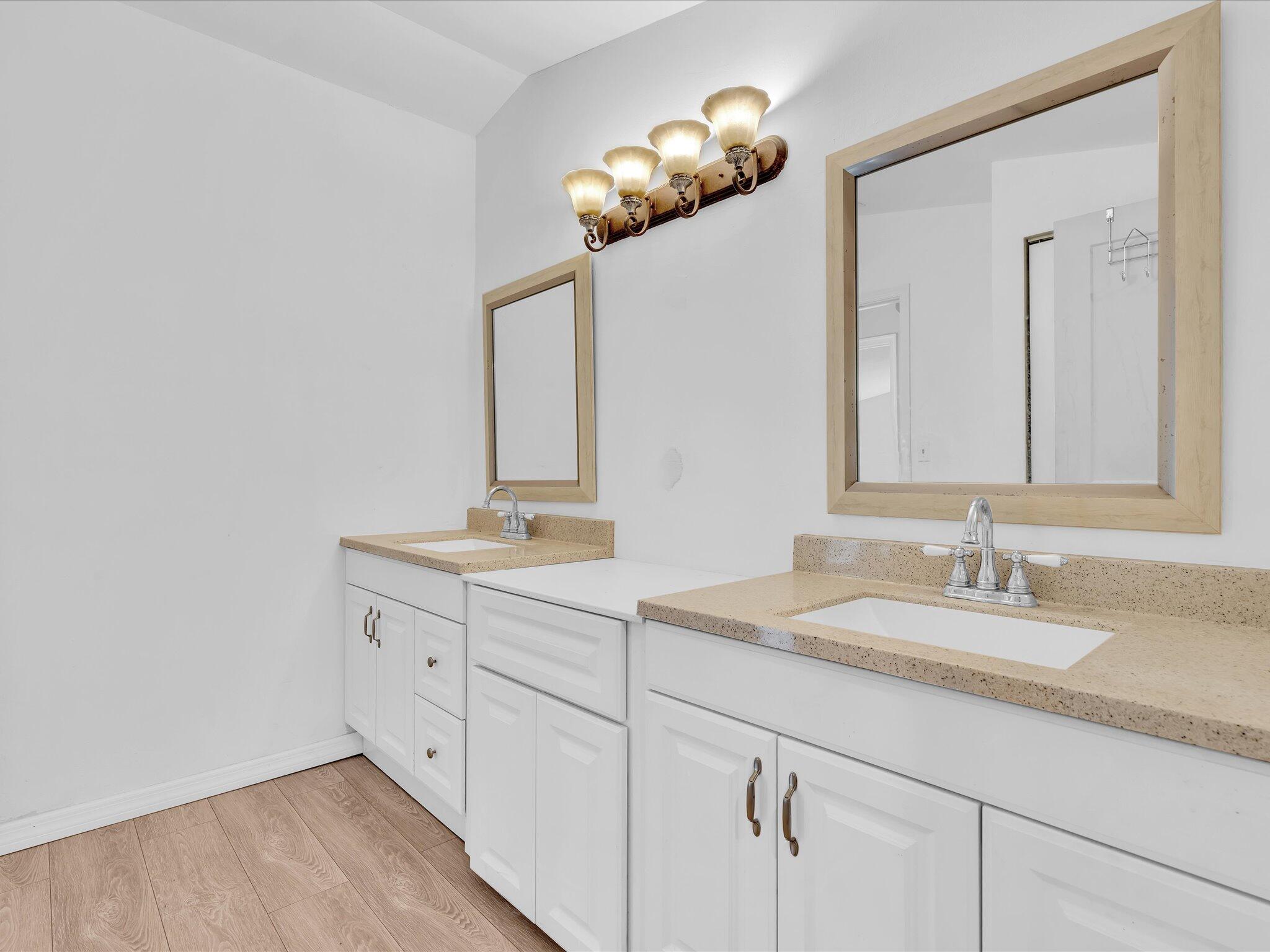 VICTORIA WOODS 2 - Residential