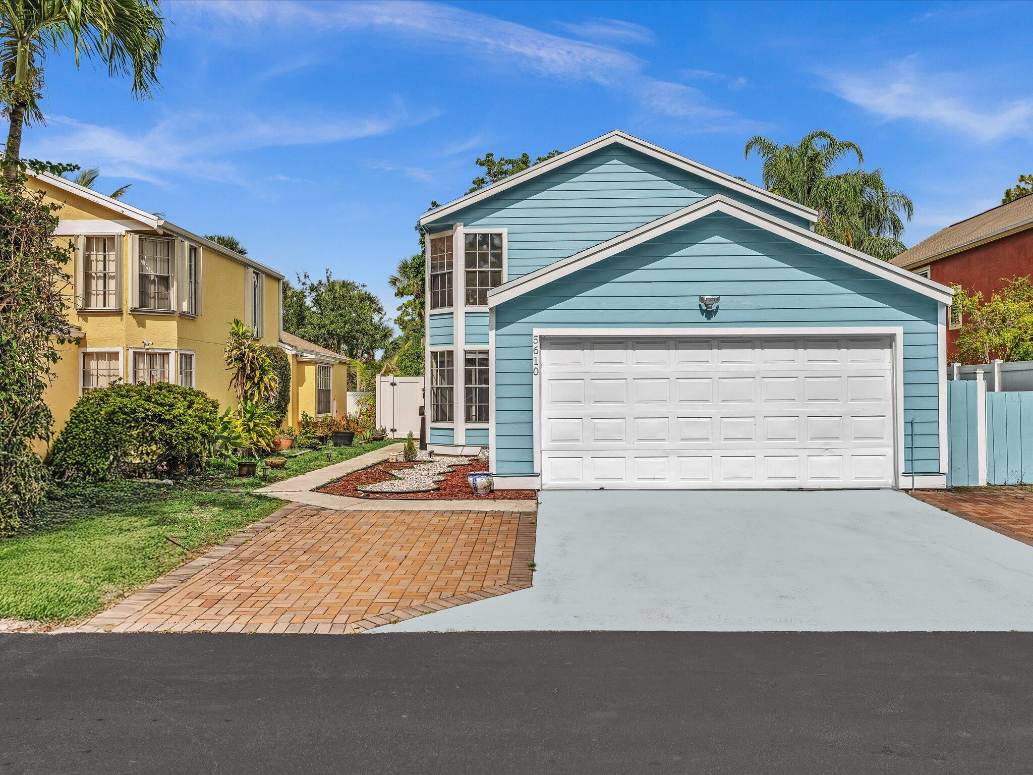 VICTORIA WOODS 2 - Residential